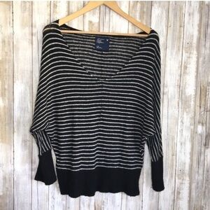 American Eagle Black & White Striped V Neck Sweater